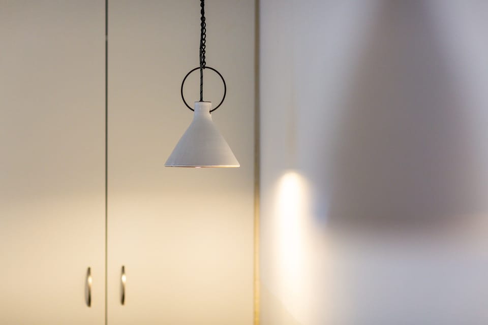 Modern side lighting