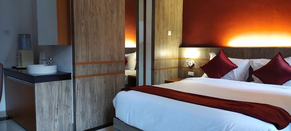Superior Double Room | Desk, WiFi (free)