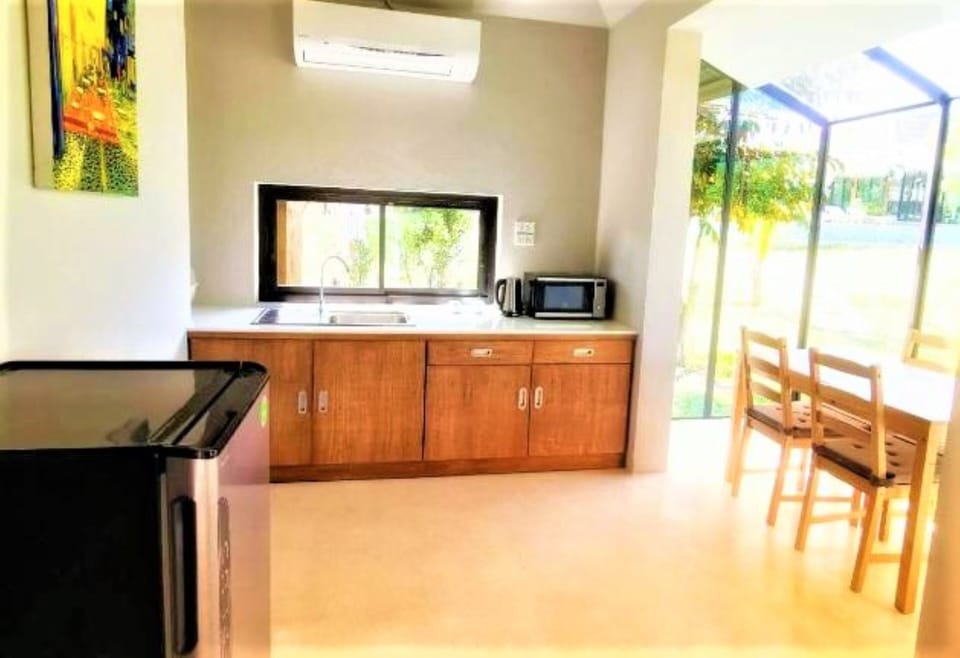 Villa 1 Bedroom with Mountain View | Private kitchenette | Full-size fridge, microwave, coffee/tea maker, electric kettle