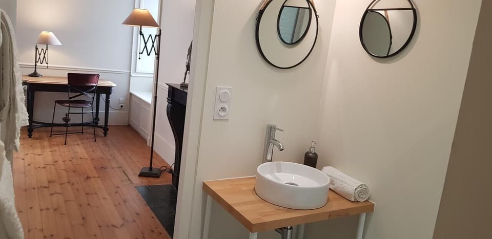 Double or Twin Room (Apollon) | Bathroom sink