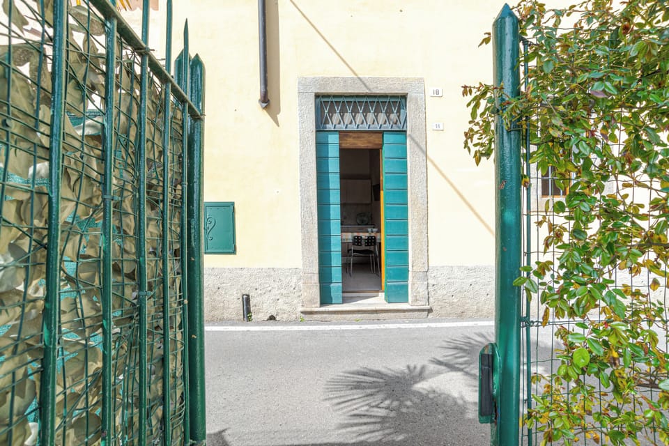 Family Apartment, 1 Bedroom, Microwave, Lakeside (Casetta al Lago) | Exterior detail