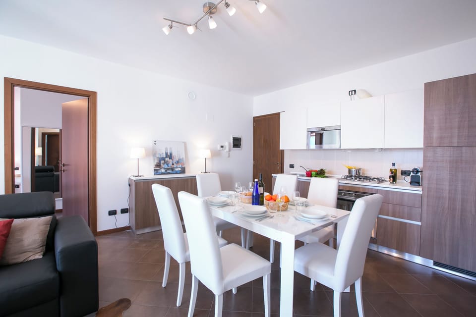 Family Apartment, Multiple Bedrooms, 2 Bathrooms, Mountainside (Borgo La Sorgente - Dolce Vita) | Dining