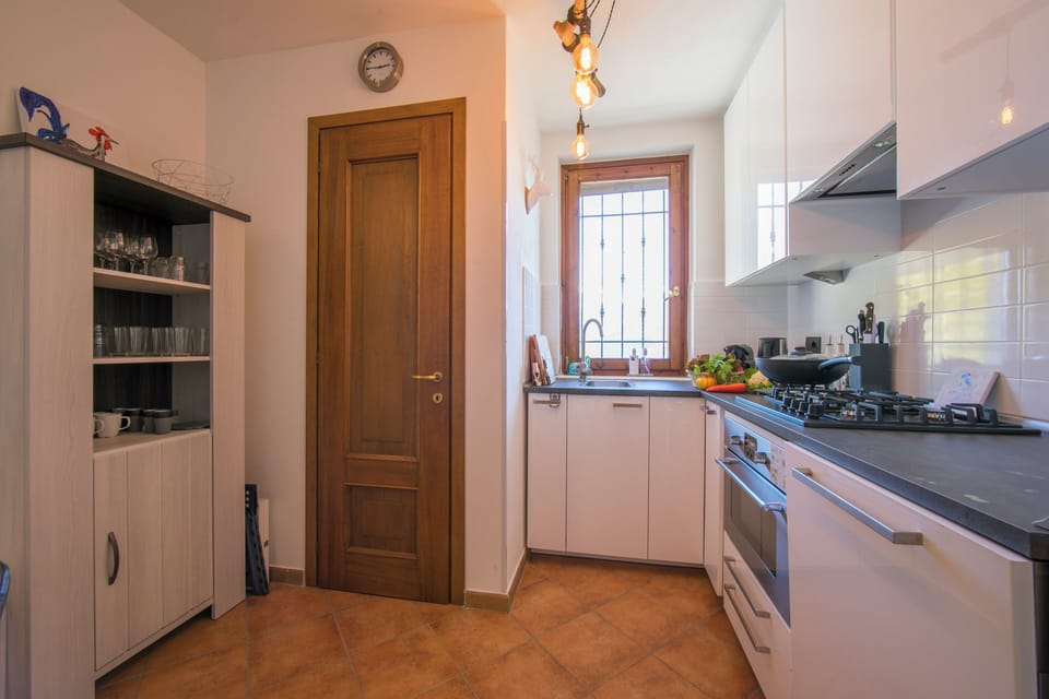 Family Villa, 3 Bedrooms, 2 Bathrooms, Mountainside (Casa dei Galli) | Private kitchen | Full-size fridge, microwave, oven, stovetop