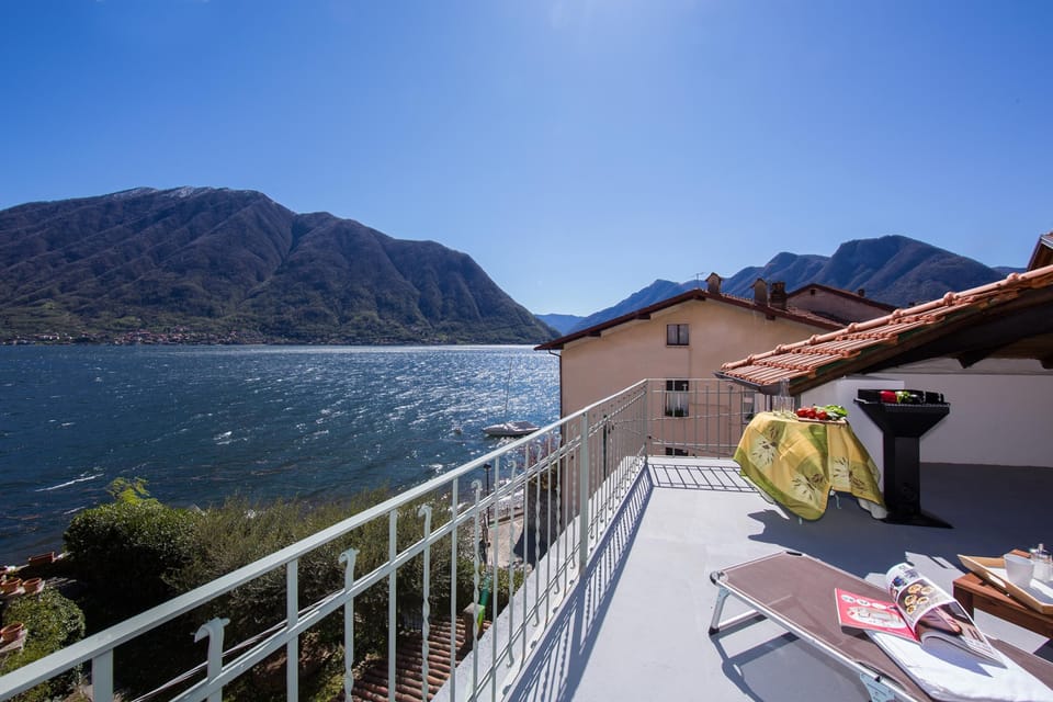 Family Townhome, 4 Bedrooms, 2 Bathrooms, Lakeside (Felice sul Lago) | Exterior