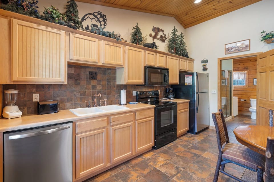 Full Kitchen