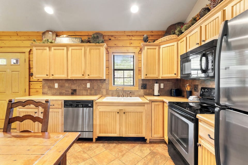 Full Kitchen