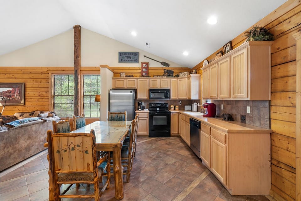 Full Kitchen