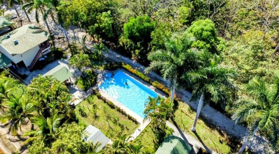 Vista con drone casa Linda Vista