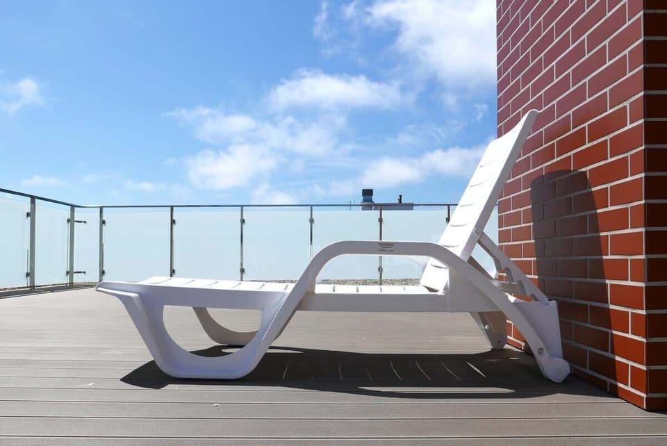 Terrace available to building guests.