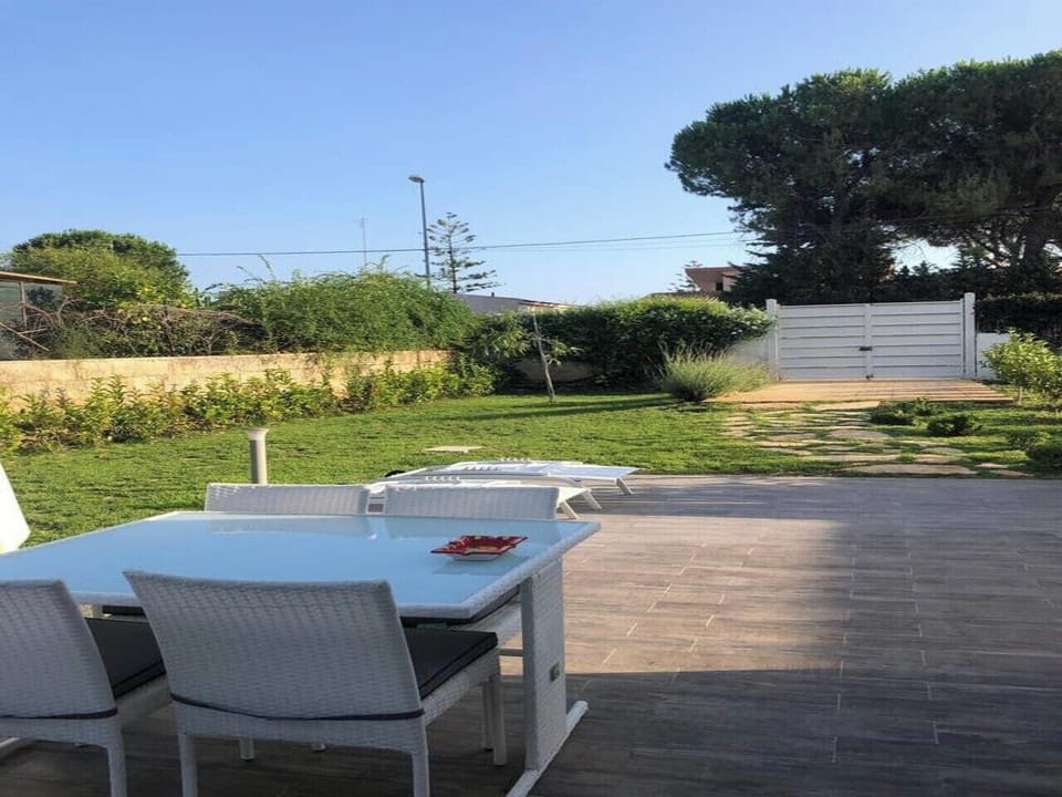 Villa, 2 Bedrooms, Smoking, Garden View | Exterior