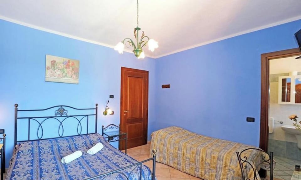 Room, 1 Bedroom, Balcony | 1 bedroom