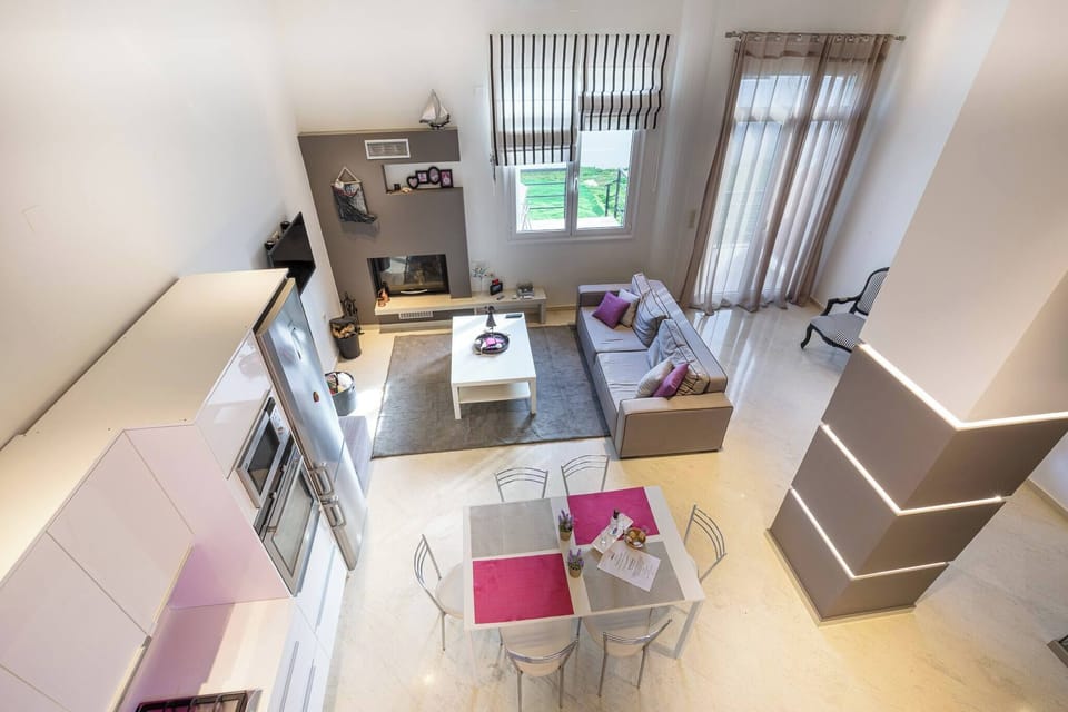 Apartment, 3 Bedrooms, Balcony | Living area
