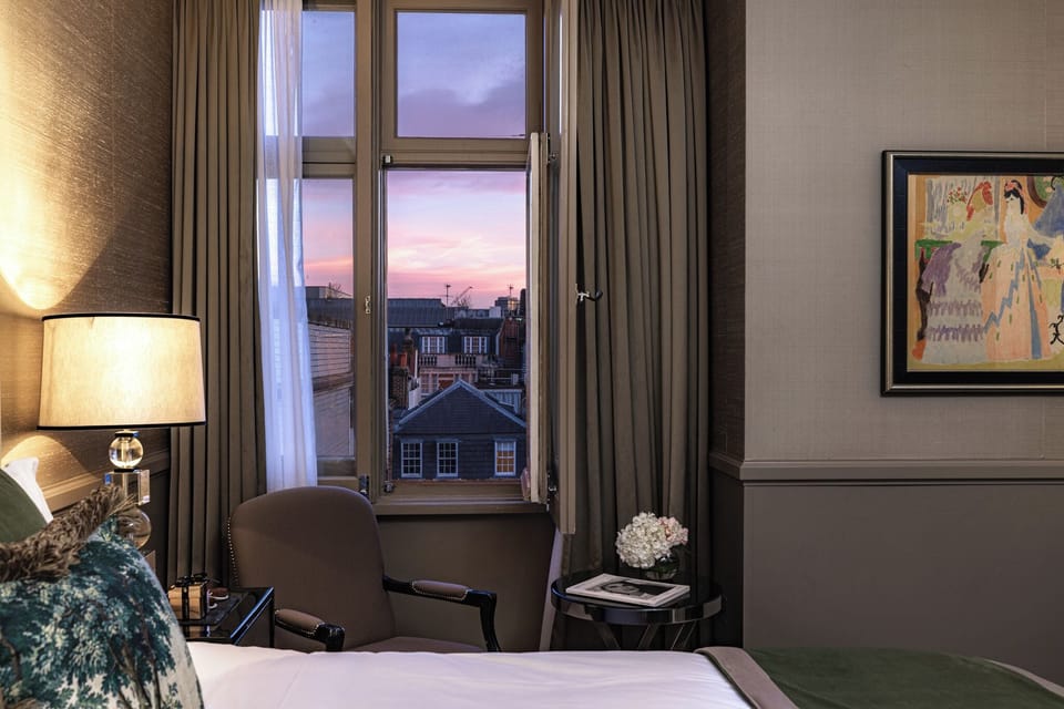 Deluxe Room | Egyptian cotton sheets, premium bedding, minibar, in-room safe