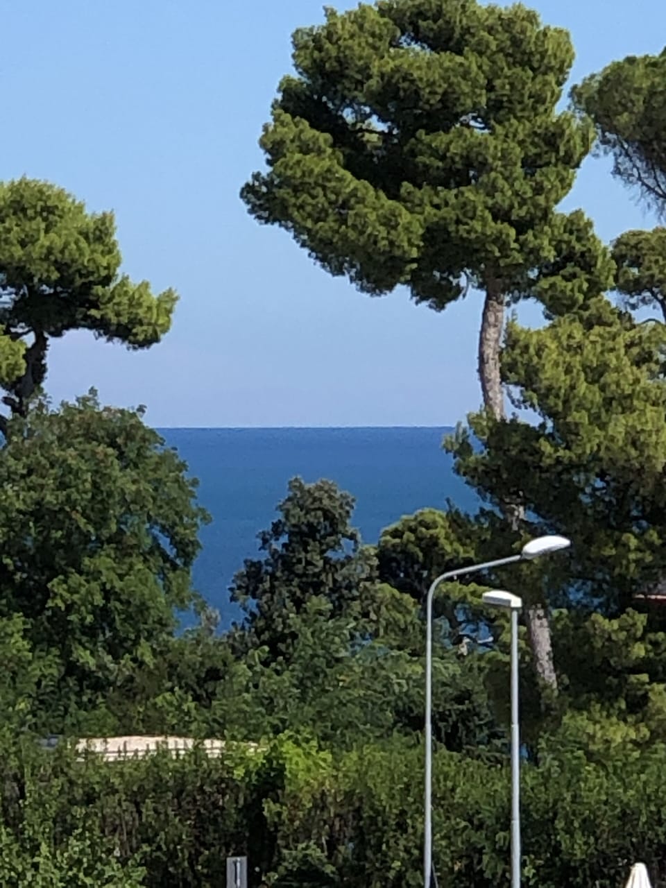 Cottage in the green, a stone's throw from the sea Cottage in Numana