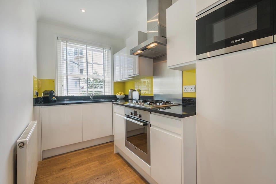 Apartment | Private kitchen | Full-size fridge, microwave, oven, dishwasher