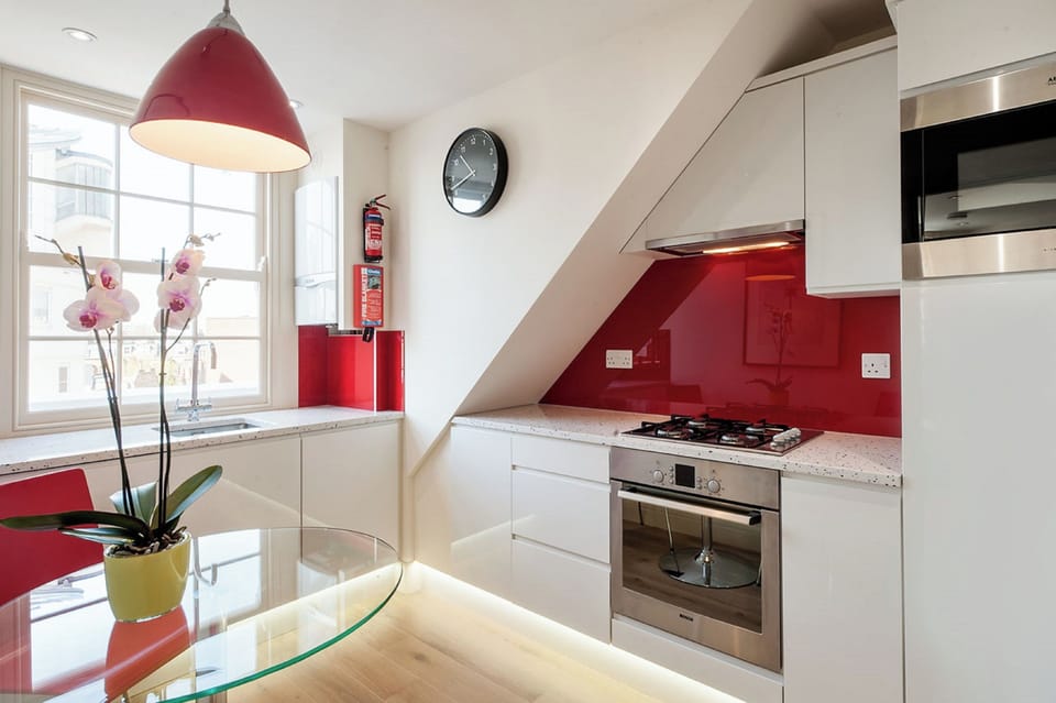 Apartment | Private kitchen | Full-size fridge, microwave, oven, dishwasher
