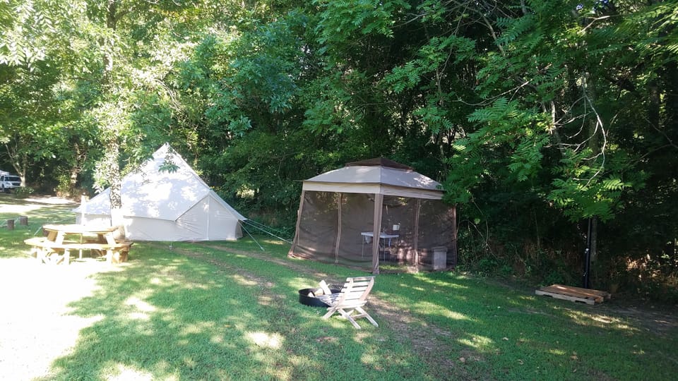 Covered prep area w/sink, picnic table & outdoor shower