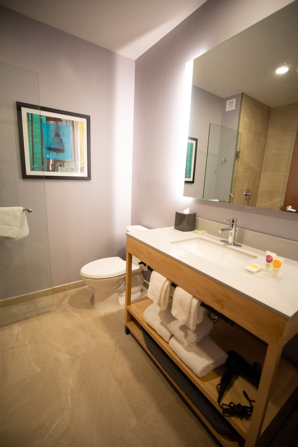 Room, 1 King Bed | Premium bedding, pillowtop beds, minibar, in-room safe