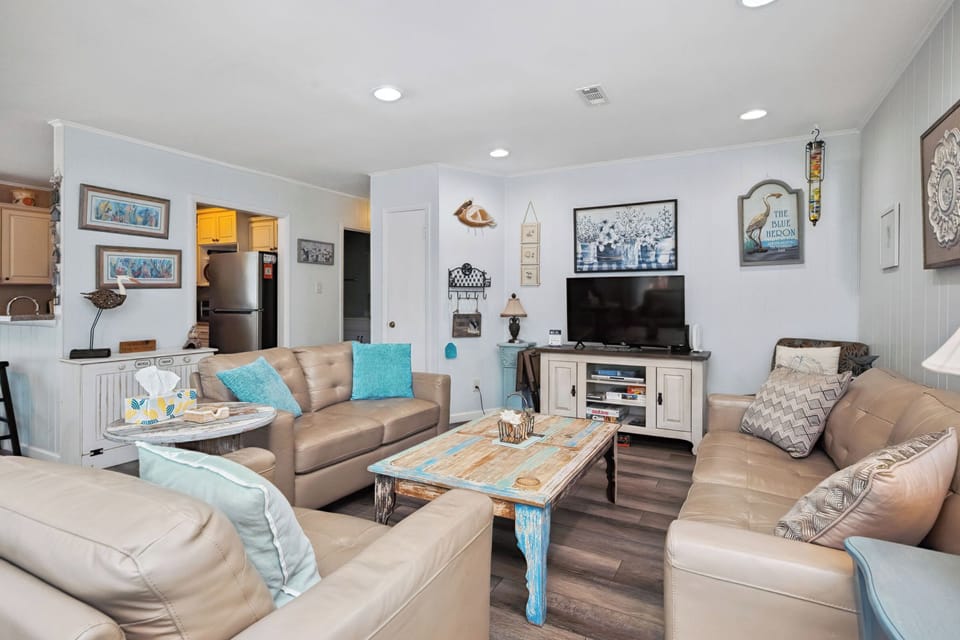 Living Room - South