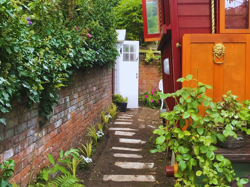 Pathway to the toilet located behind the hut