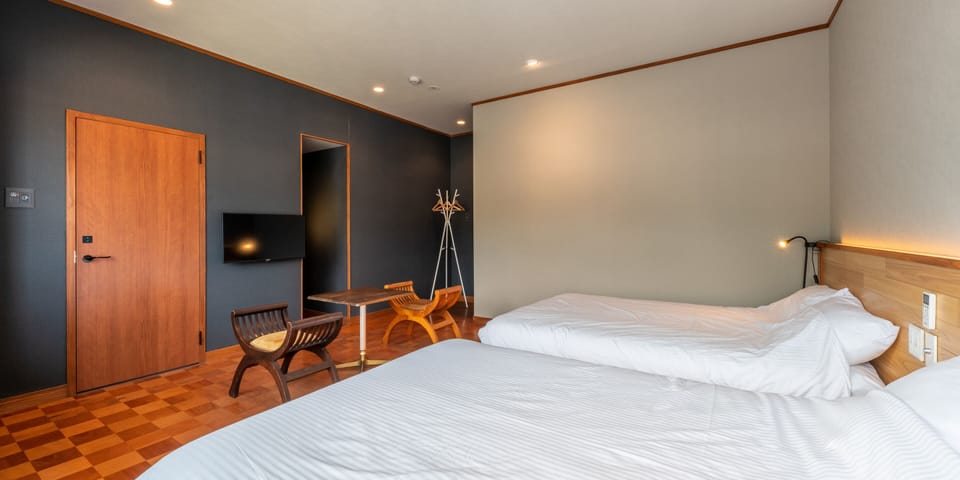 Private Vacation Home, Non Smoking | WiFi (free), individually decorated, individually furnished, bed sheets