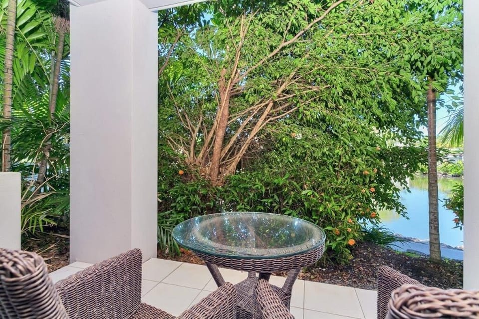 Deluxe Studio, 1 King Bed, Pool Access, Ground Floor | View from room