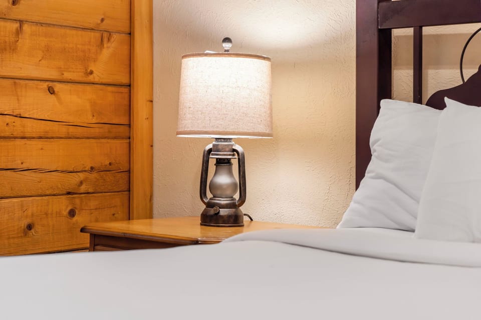 Lodge Decor
