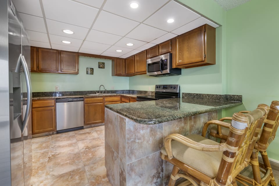 Penthouse, 1 King Bed with Sofa bed, Kitchen, Oceanfront | Private kitchen | Coffee/tea maker, fridge, microwave