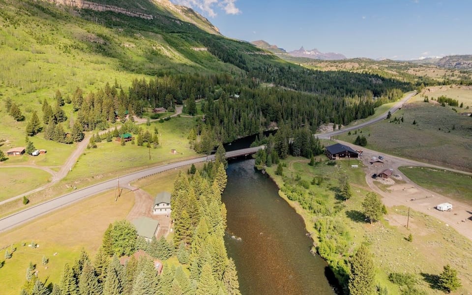 A river runs through it! Located with direct access to the Clark's Fork Yellowstone River