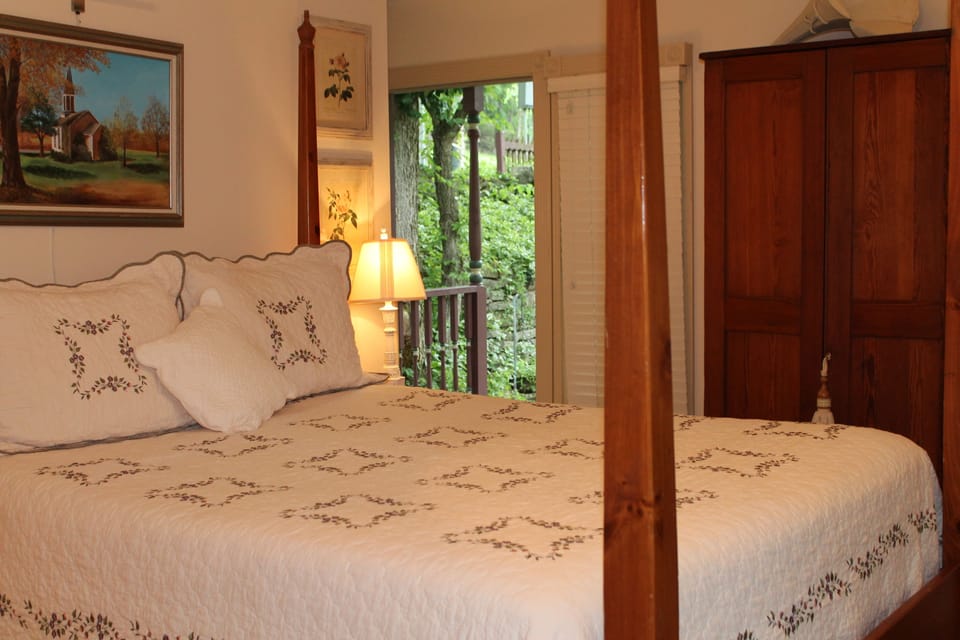 Dove Cottage | Pillowtop beds, individually decorated, individually furnished
