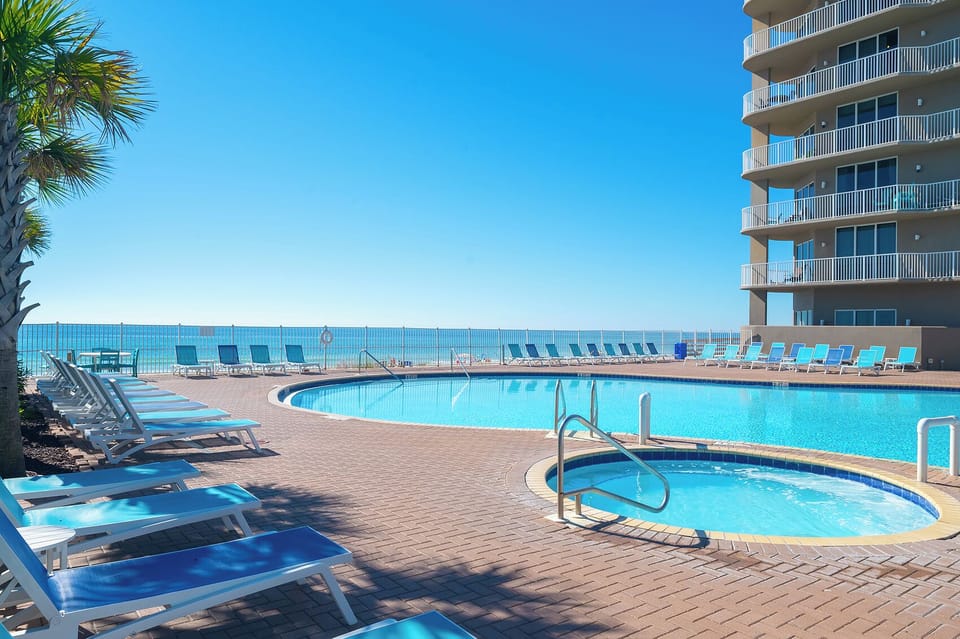 Resort style pools and hot tubs