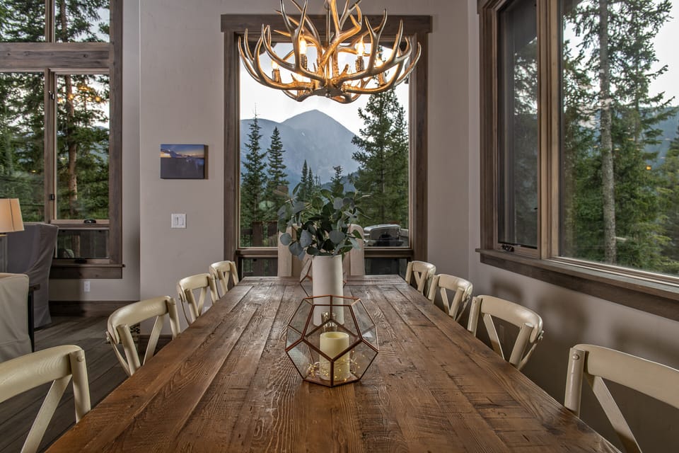 Main Floor Interior - Dining area with views of Mt. Quandary.