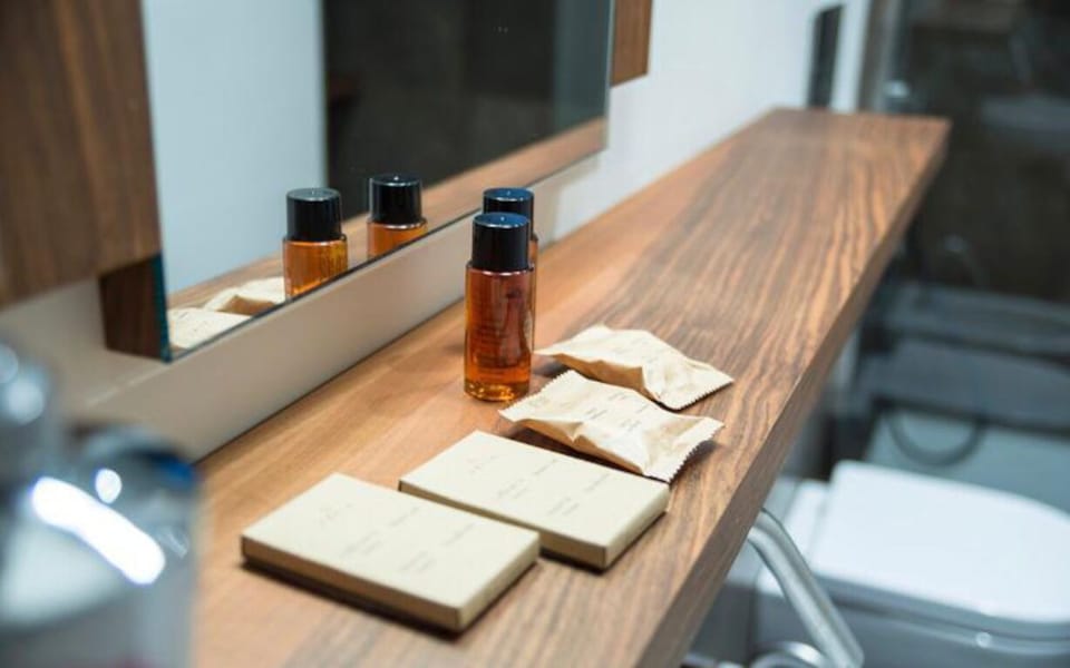 Bathroom amenities