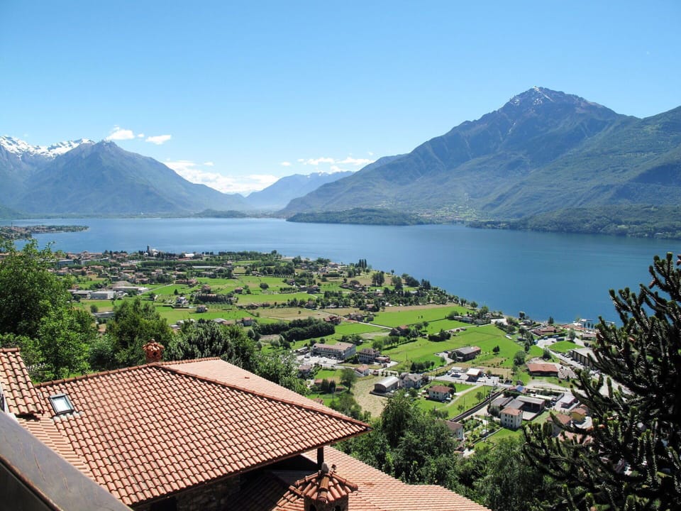 Water, Sky, Cloud, Mountain, Building, Nature, Azure, Natural Landscape, Tree, Plant