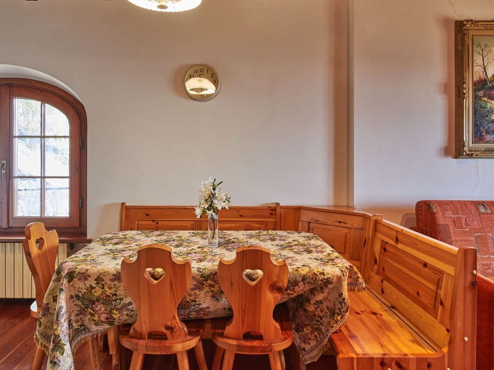 Table, Furniture, Property, Window, Building, Wood, Chair, Textile, Lighting, Interior Design