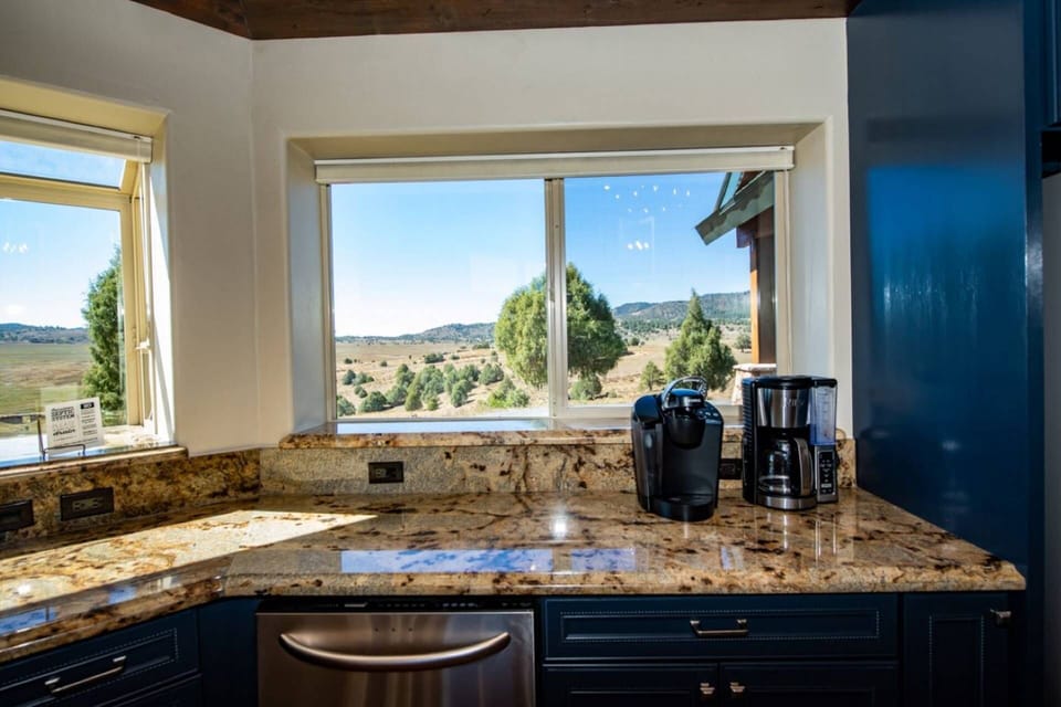 Coffee with a view! Keurig and Carafe style brew stations are provided for your morning cafe ole!
