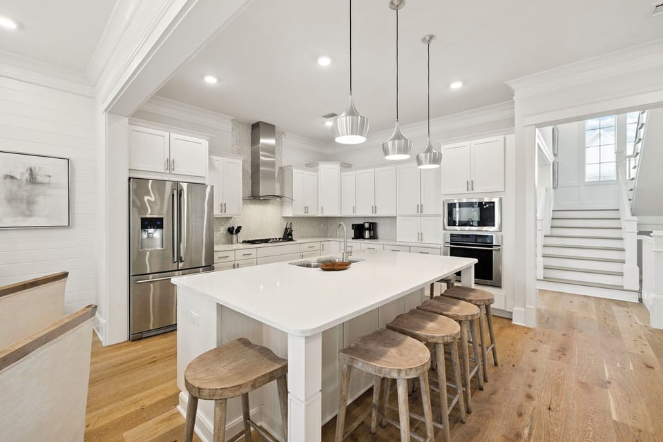 Fully Equipped Gourmet Kitchen