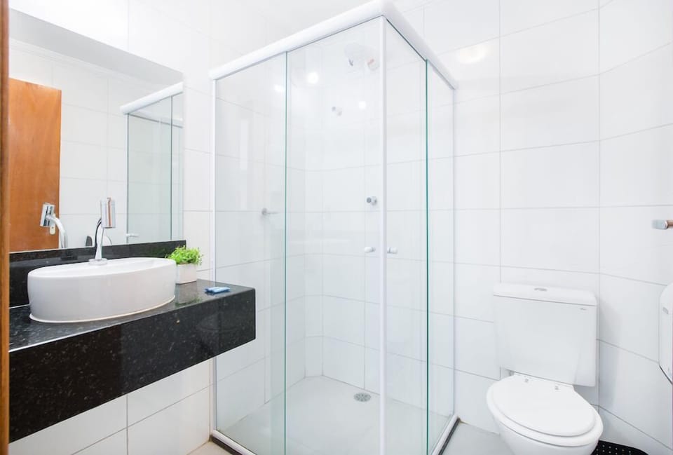 Shower, towels