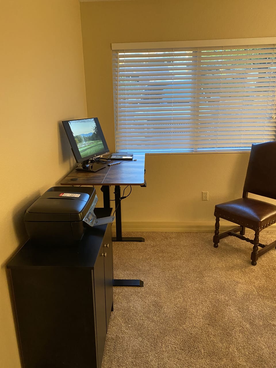 Main floor - work station with high speed internet 
