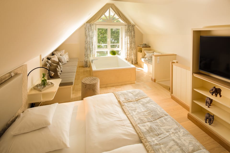 Fjord Maisonette Suite | Hypo-allergenic bedding, minibar, in-room safe, individually furnished