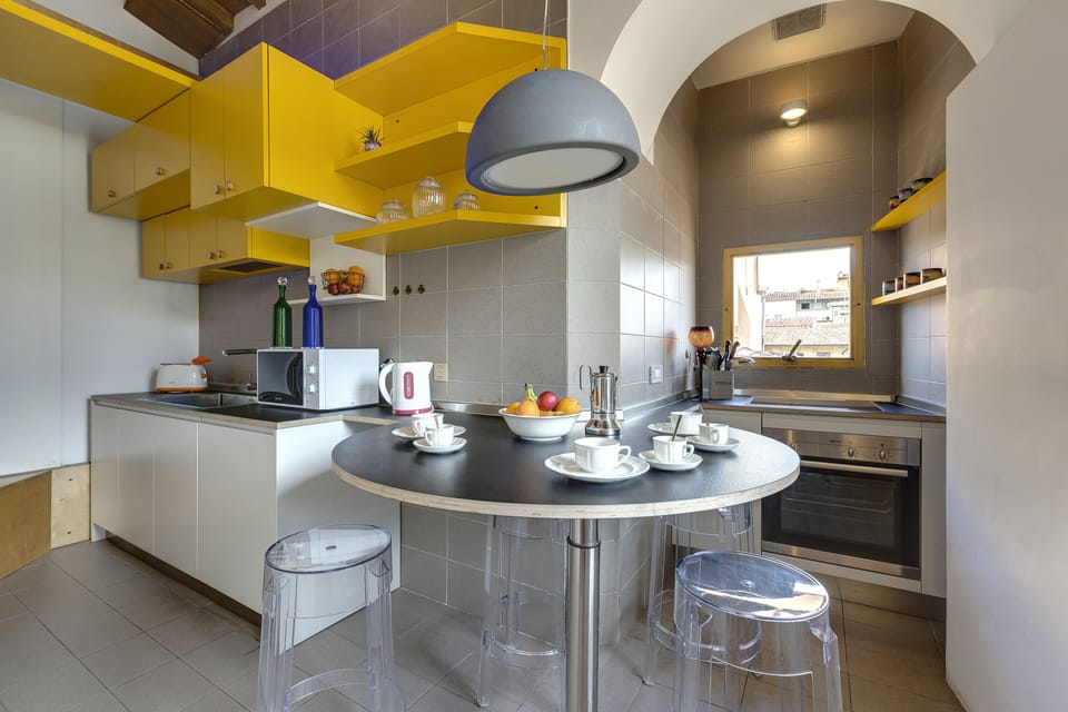 Apartment, 1 Bedroom | Private kitchen | Fridge, microwave, oven, stovetop