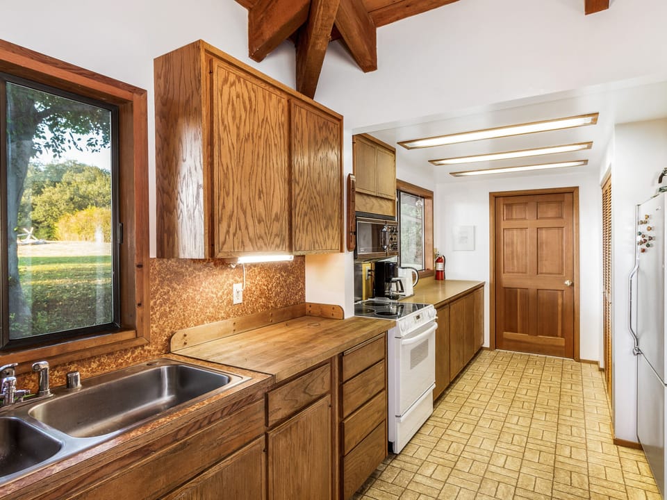 Kitchen - Full kitchen