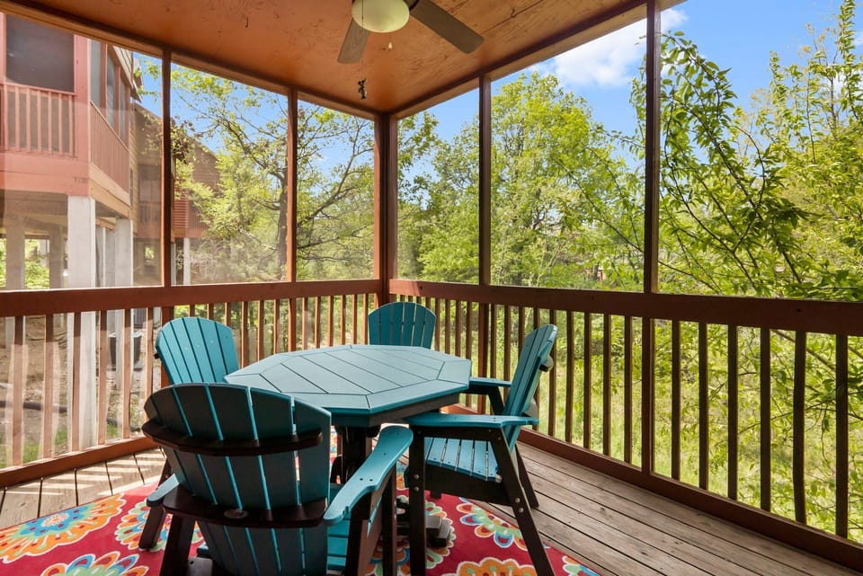 Screened-In Deck