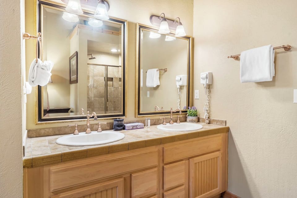 Upstairs Bathroom Suite-Vanity