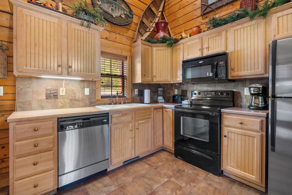 Full Kitchen
