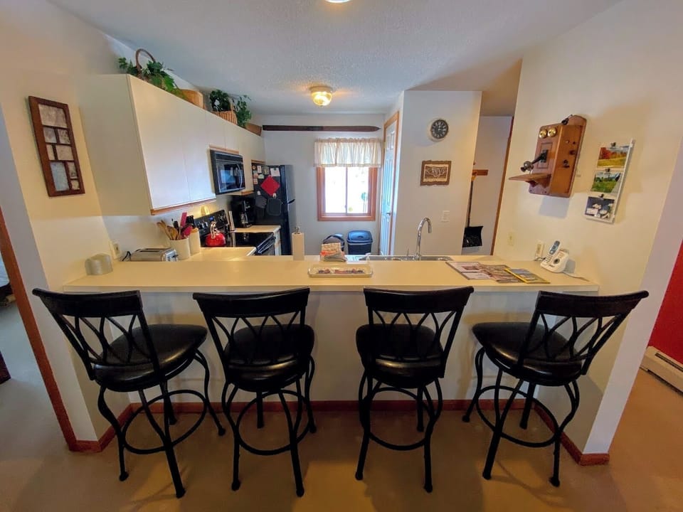 The breakfast bar is perfect for quick bites