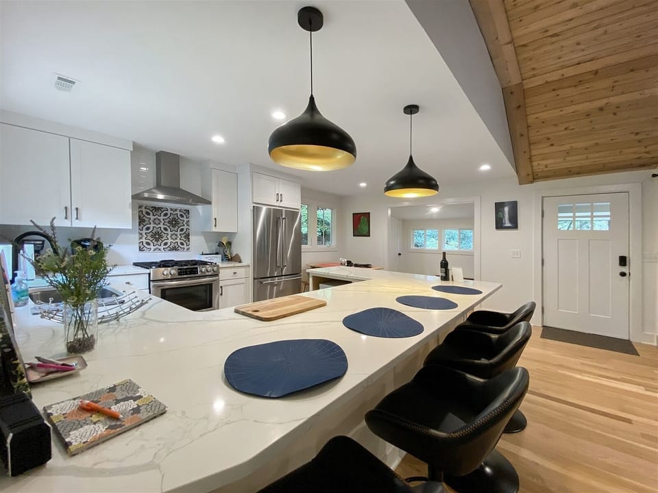Kitchen, Main Level