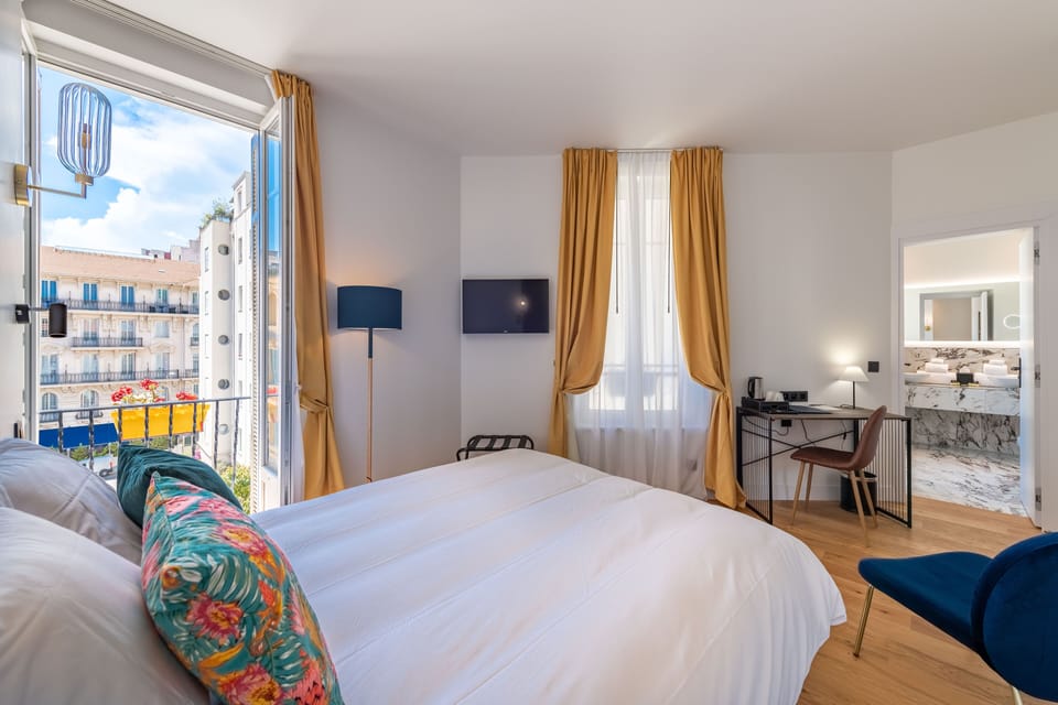 Premium Double Room | Pillowtop beds, in-room safe, individually decorated