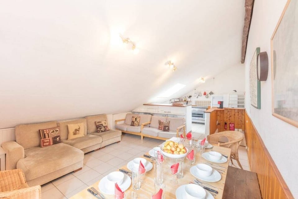 Lounge/Diner