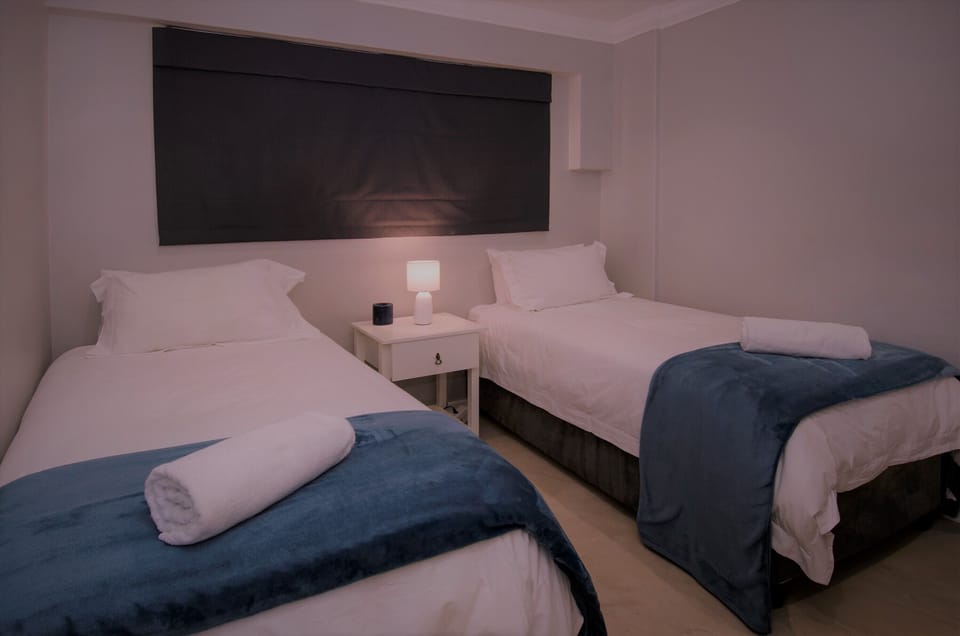 Apartment | 2 bedrooms, in-room safe, individually decorated, individually furnished